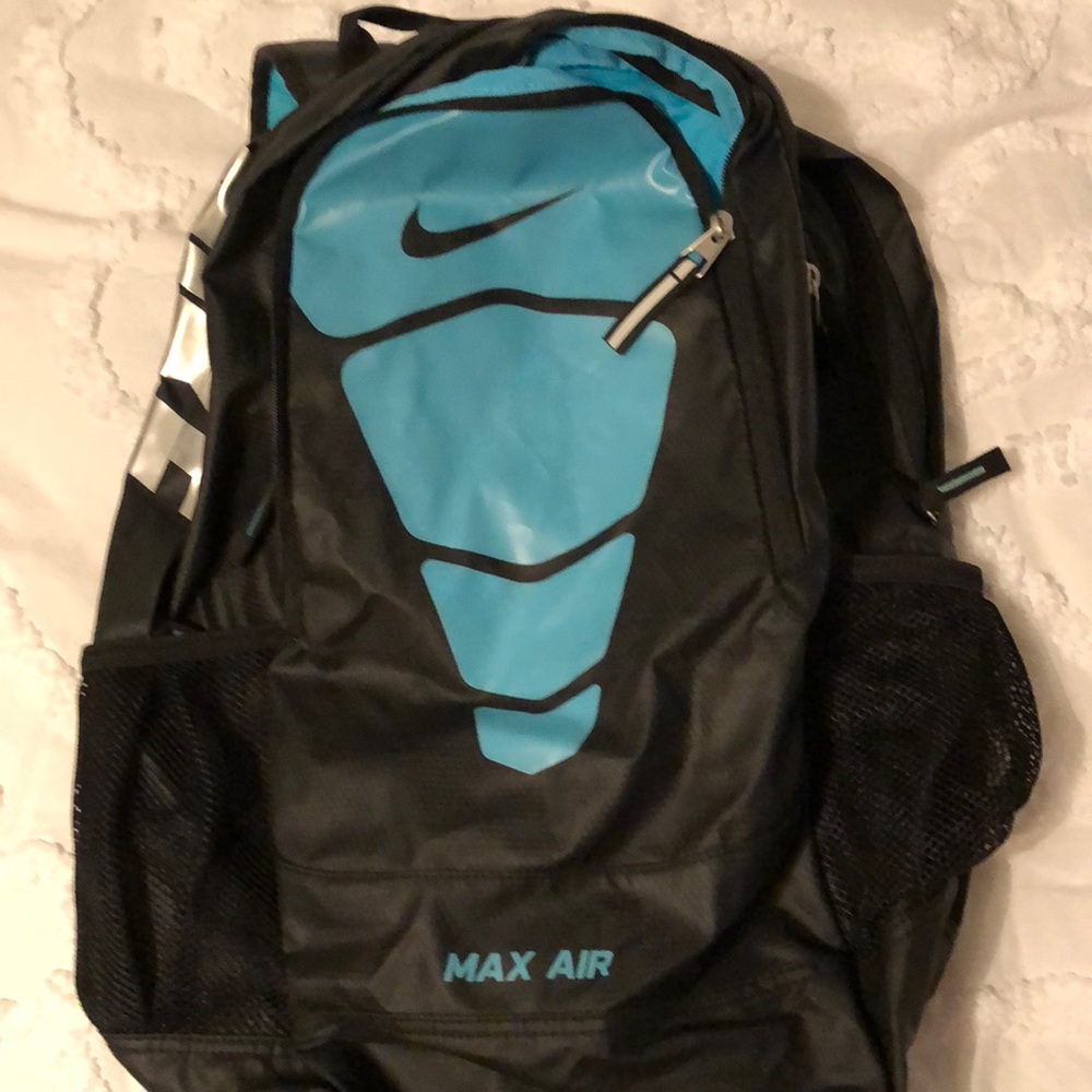 Nike- Backpack- Sports- Back to school- unisex